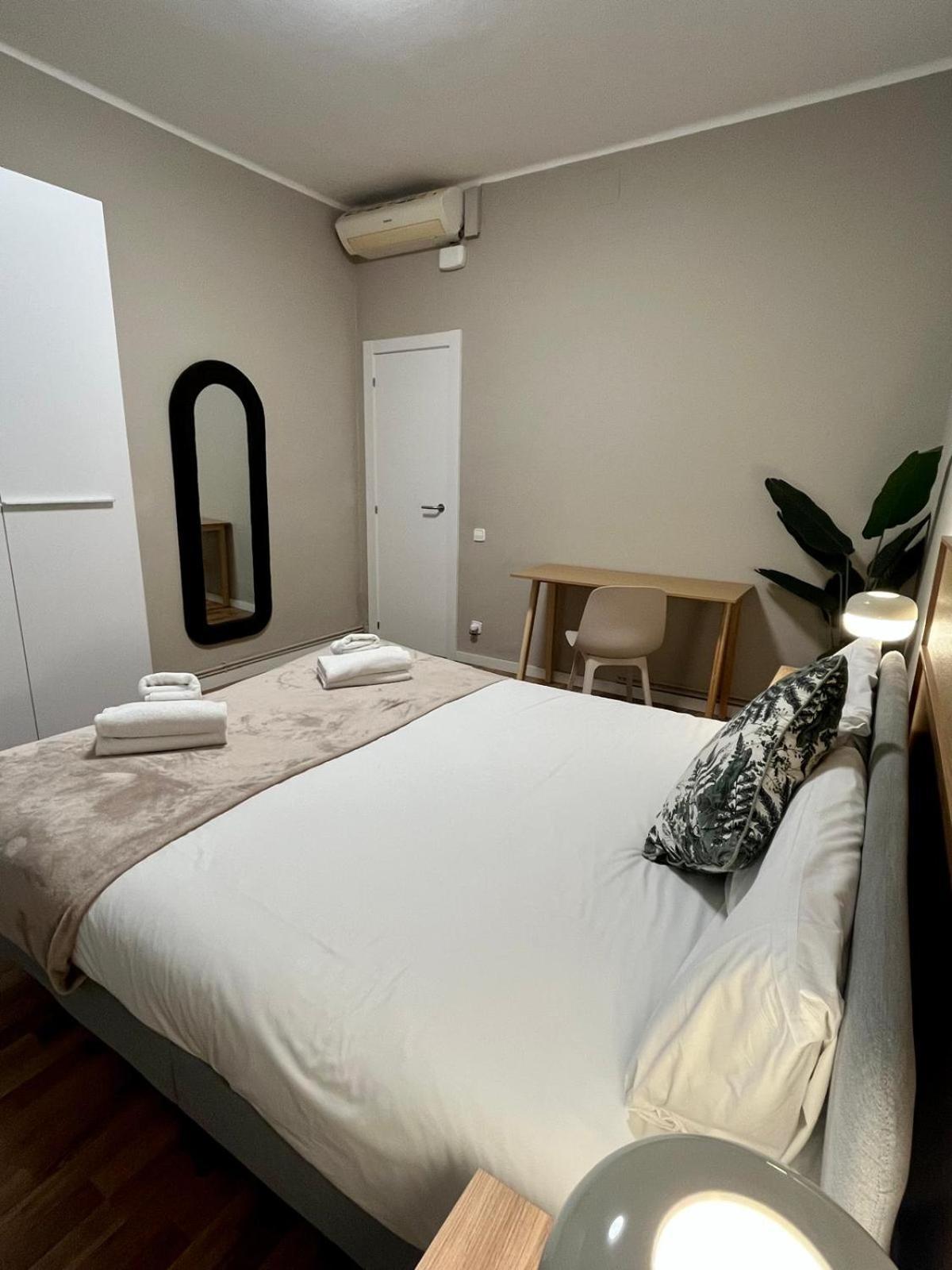 Sagrada Familia Secret Apartment Барселона Екстериор снимка