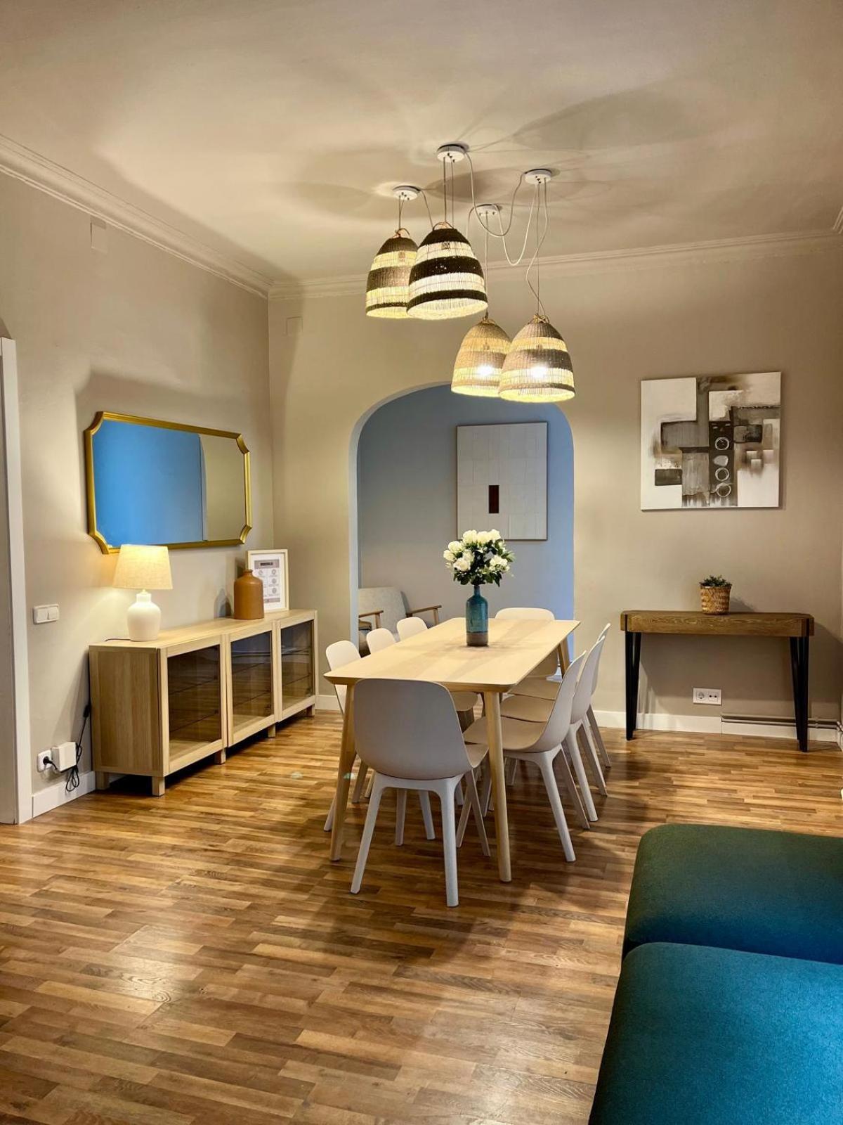 Sagrada Familia Secret Apartment Барселона Екстериор снимка