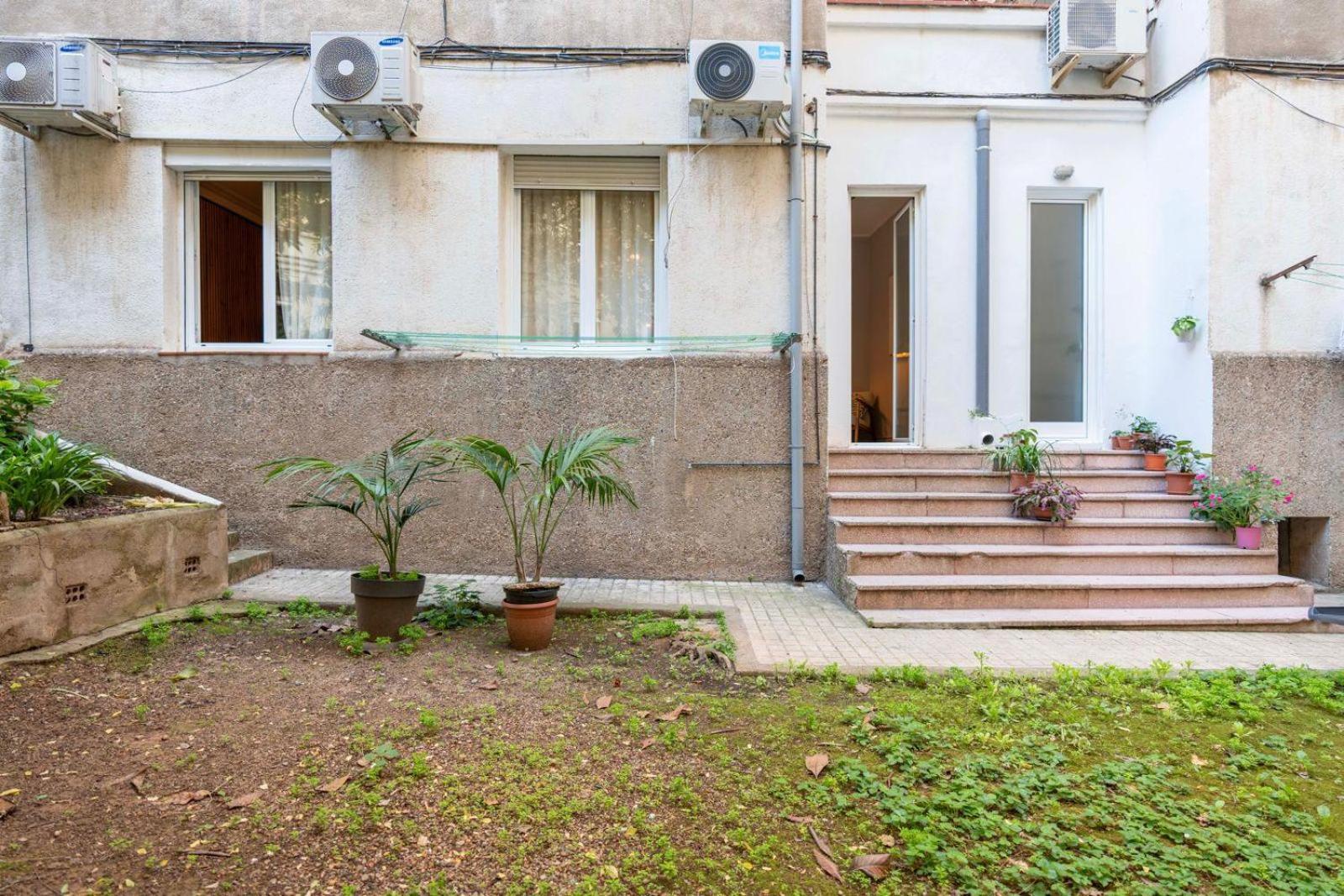 Sagrada Familia Secret Apartment Барселона Екстериор снимка